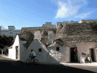 Alberobello01